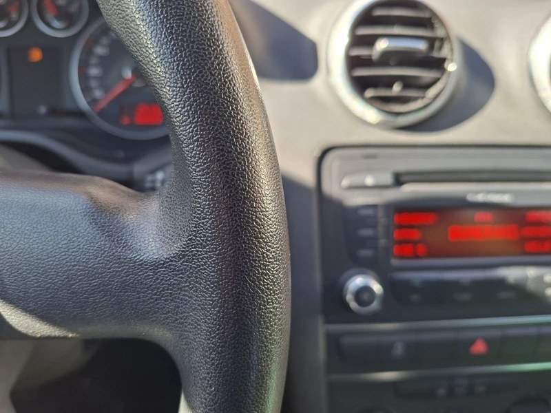 Audi A3 1.6 . TDI. 90кс.  ТОП, снимка 13 - Автомобили и джипове - 52175701