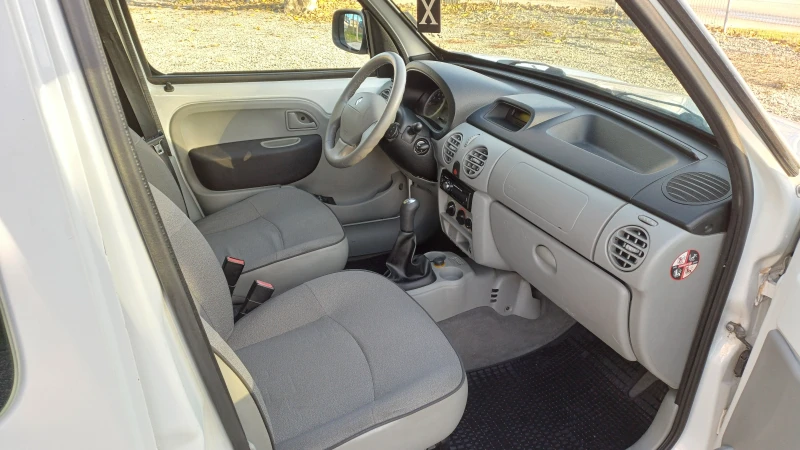Renault Kangoo 1.5 DCI, снимка 10 - Автомобили и джипове - 52324755