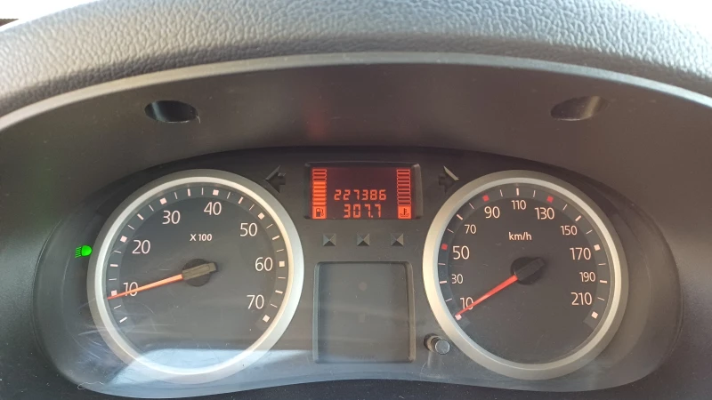 Renault Kangoo 1.5 DCI, снимка 14 - Автомобили и джипове - 52324755