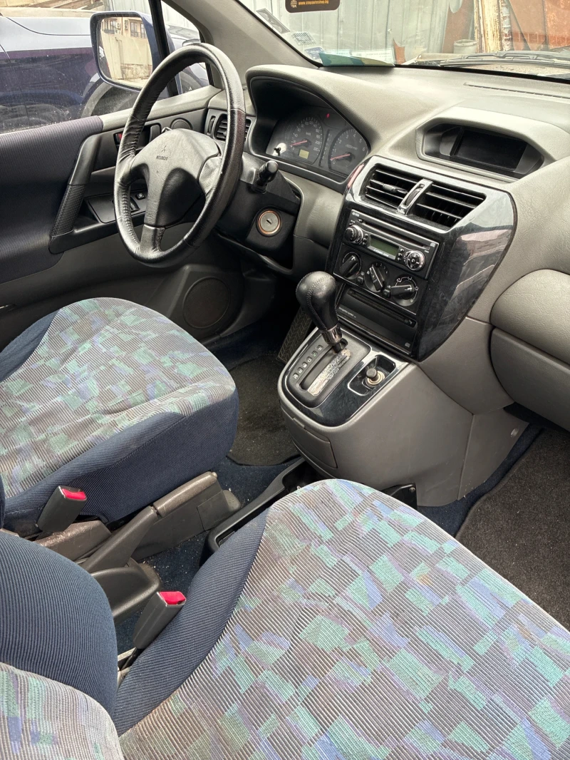 Mitsubishi Space runner, снимка 6 - Автомобили и джипове - 52331075