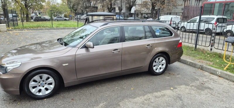 BMW 525 525I Газ-Бензин , снимка 5 - Автомобили и джипове - 52460379