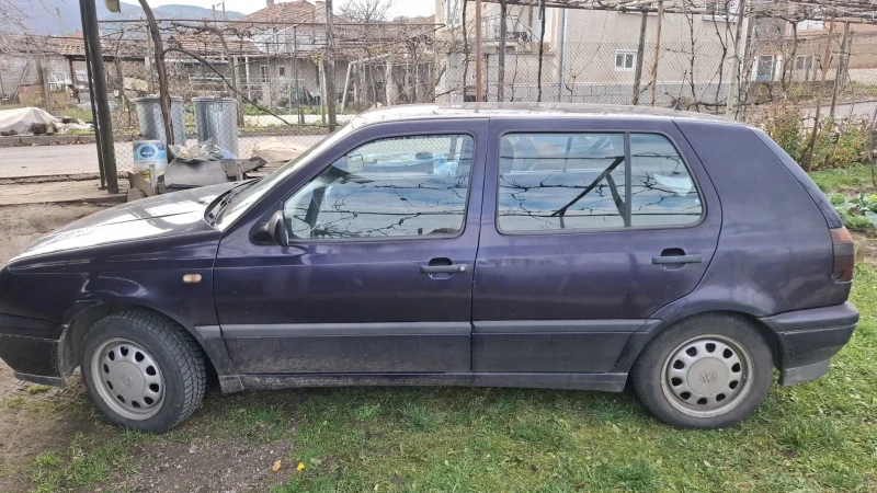 VW Golf, снимка 3 - Автомобили и джипове - 52682212