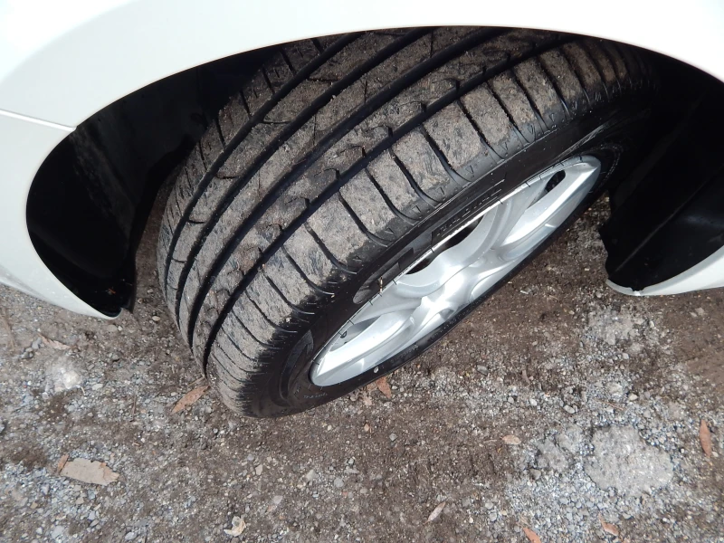 Alfa Romeo Giulietta 1.4T* ГАЗ* EURO5* , снимка 8 - Автомобили и джипове - 52827152