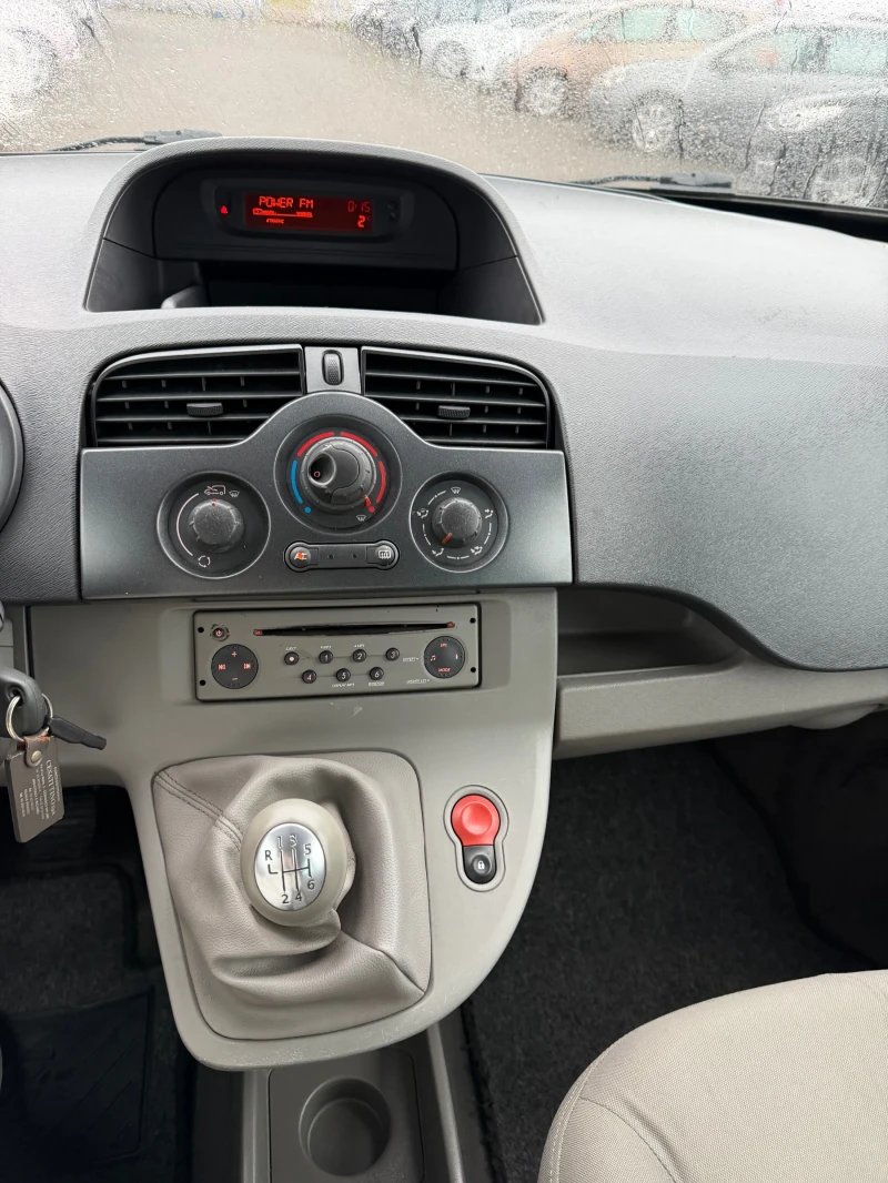 Renault Kangoo 1.5 DCI, снимка 11 - Автомобили и джипове - 53129676