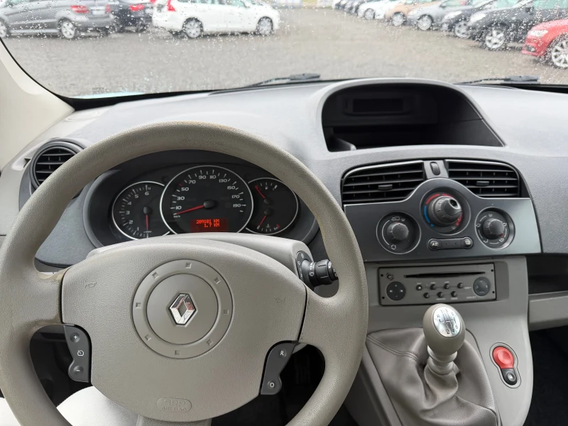 Renault Kangoo 1.5 DCI, снимка 15 - Автомобили и джипове - 53129676