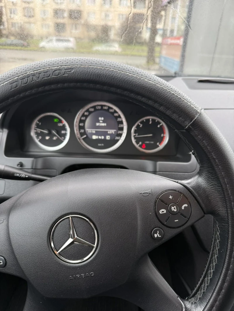 Mercedes-Benz C 220, снимка 10 - Автомобили и джипове - 53292927