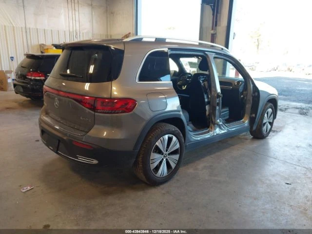 Mercedes-Benz EQB 300 4MATIC, снимка 4 - Автомобили и джипове - 53591305