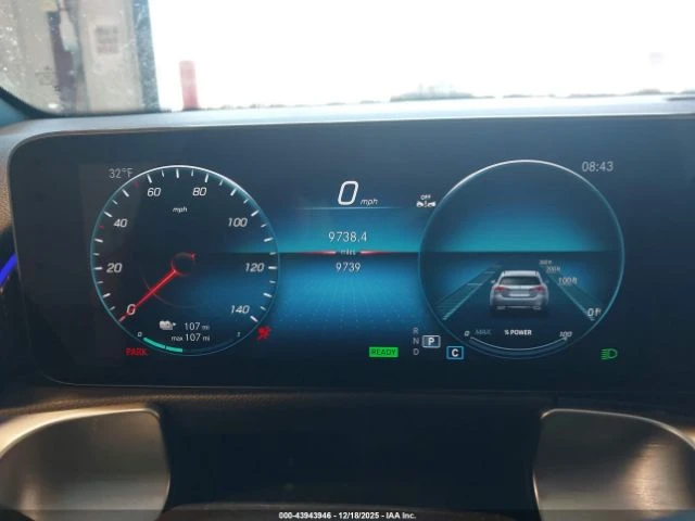 Mercedes-Benz EQB 300 4MATIC, снимка 11 - Автомобили и джипове - 53591305