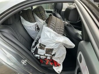 Mercedes-Benz E 400 D * AMG ПАКЕТ * AVANTGARDE * HEAD UP * 69К КМ * , снимка 13 - Автомобили и джипове - 55173115