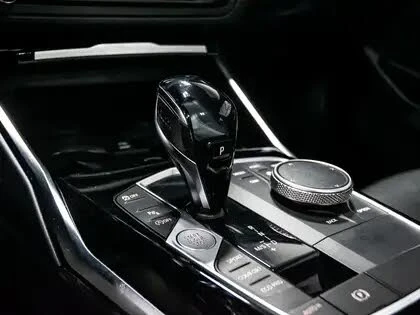 BMW 330 xDrive , снимка 16 - Автомобили и джипове - 55267122