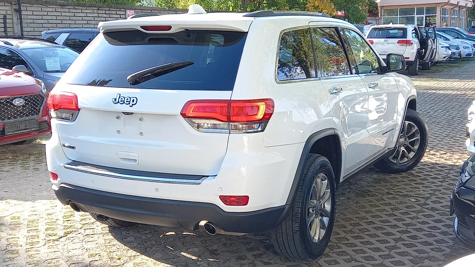 Jeep Grand cherokee 4Х4 FULL ИЗКЛЮЧИТЕЛНО СЕРВИЗ КНИЖК УНИКАТ ОБСЛУЖЕН - изображение 5