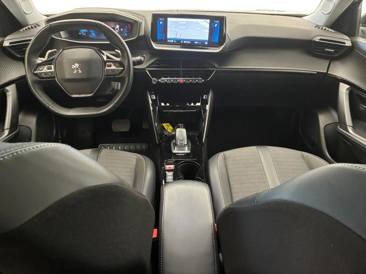 Peugeot 2008 1.5BLUE HDI ALLURE EAT8 131 - изображение 10