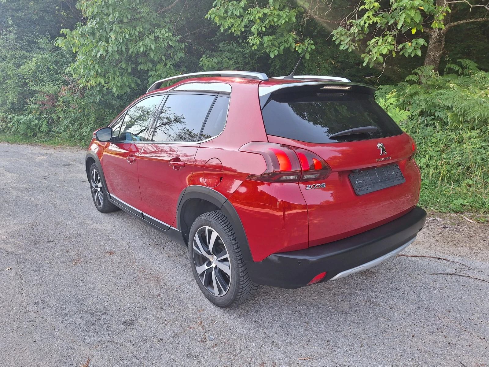 Peugeot 2008 1.5 hdi автоматик - изображение 3