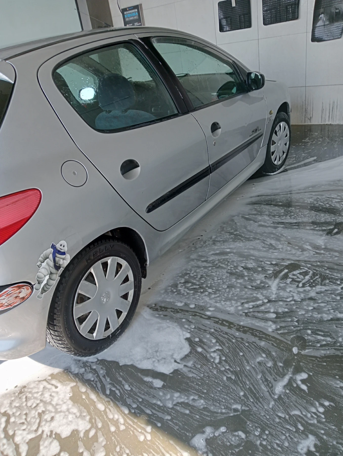 Peugeot 206 70 k.c - изображение 8