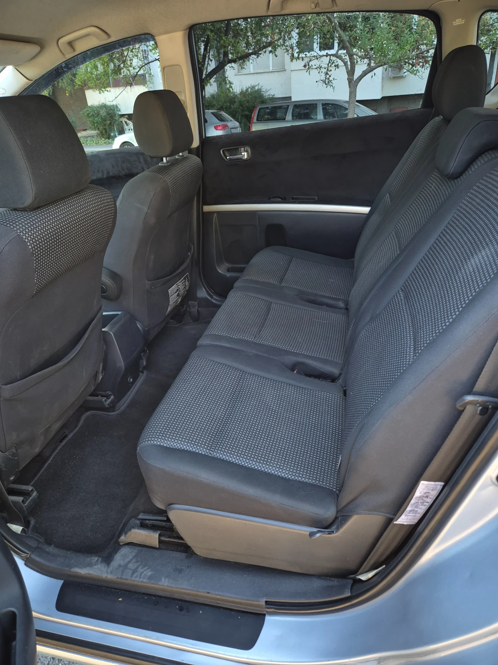 Toyota Corolla verso 2.2Dizel - изображение 10