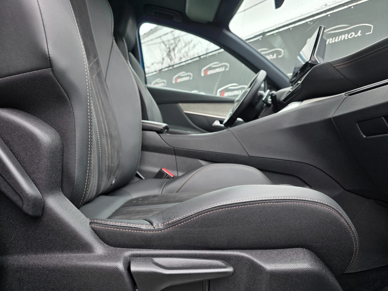 Peugeot 3008 1.6GT PURETECH 180 S&S EAT8 - изображение 9