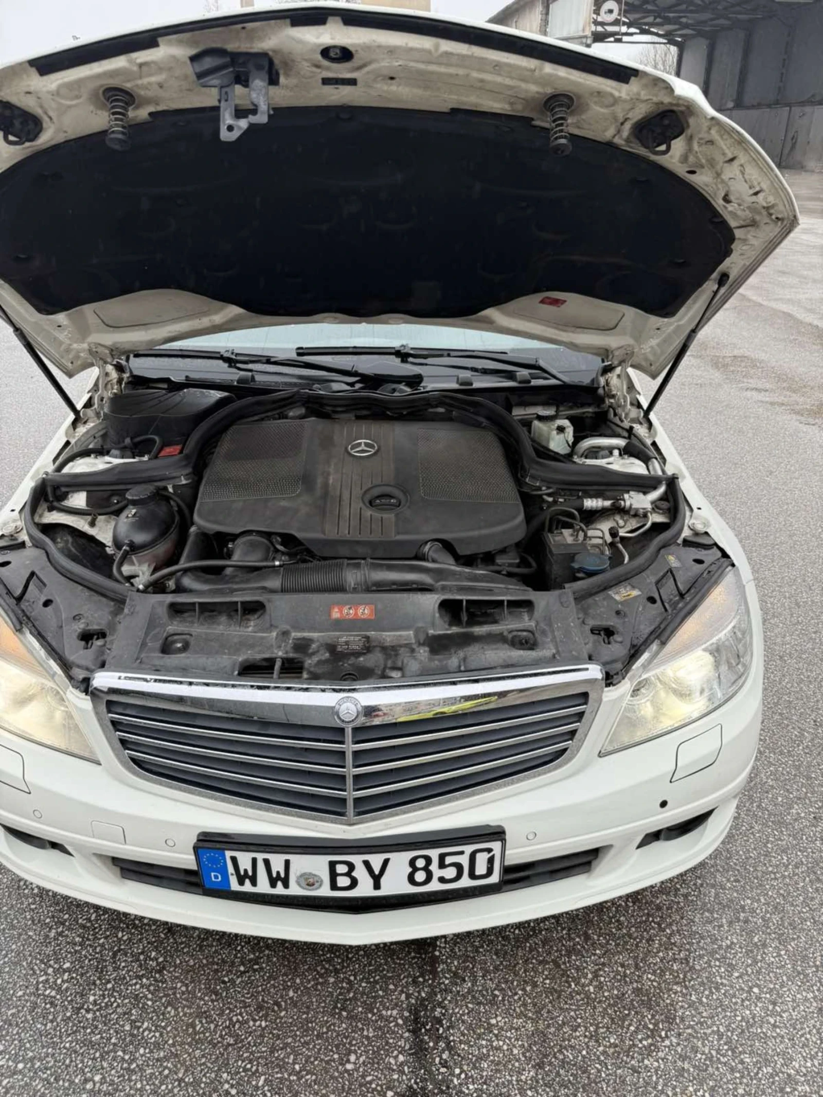 Mercedes-Benz C 220  - изображение 6