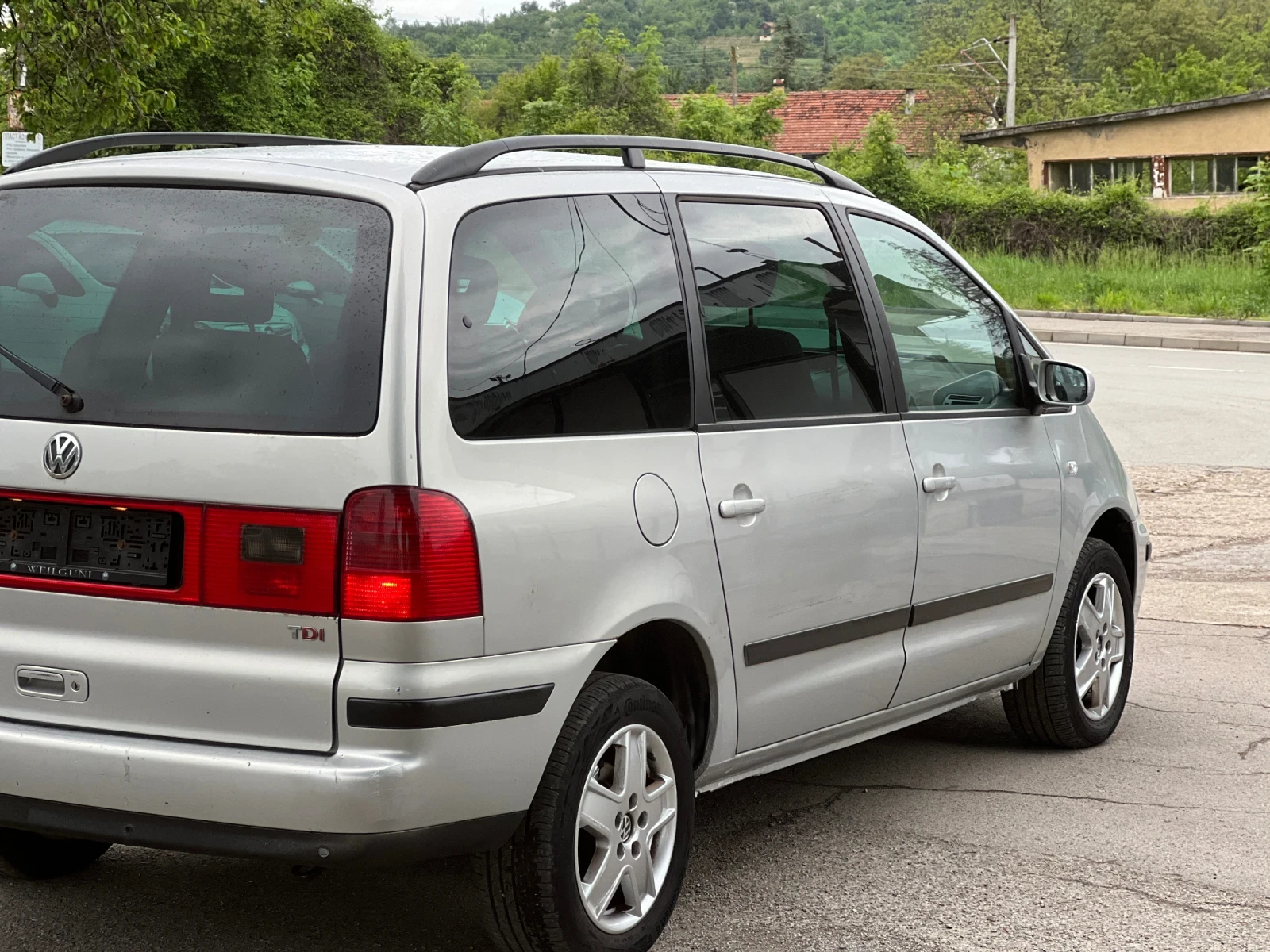 VW Sharan 1.9 TDI 116, снимка 2 - Автомобили и джипове - 54490935