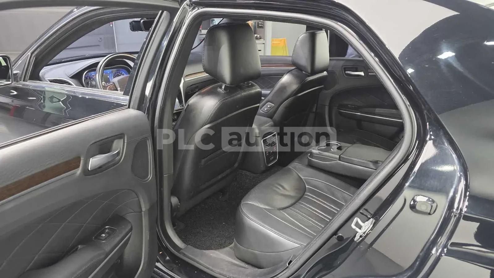 Chrysler 300c | Mobile.bg � ����������� 13