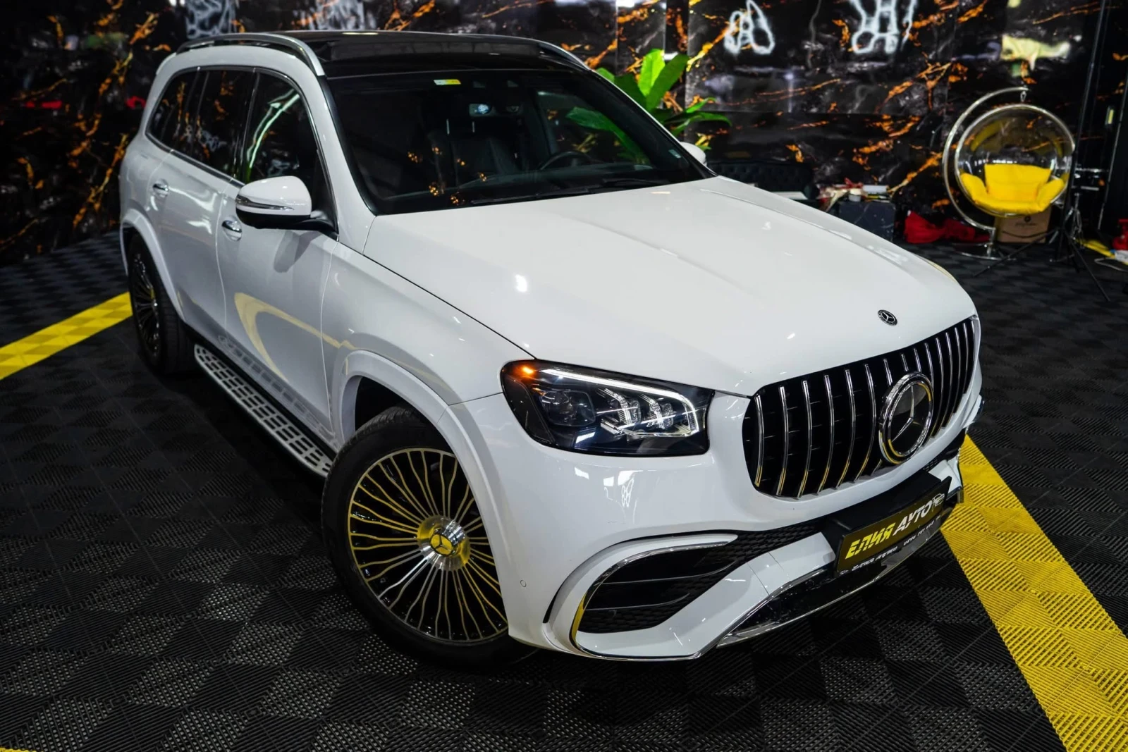 Mercedes-Benz GLS 450 I 4MATIC FULL AMG LINE LED ПАНО BURM ЛИЗИНГ 100%, снимка 2 - Автомобили и джипове - 54817857