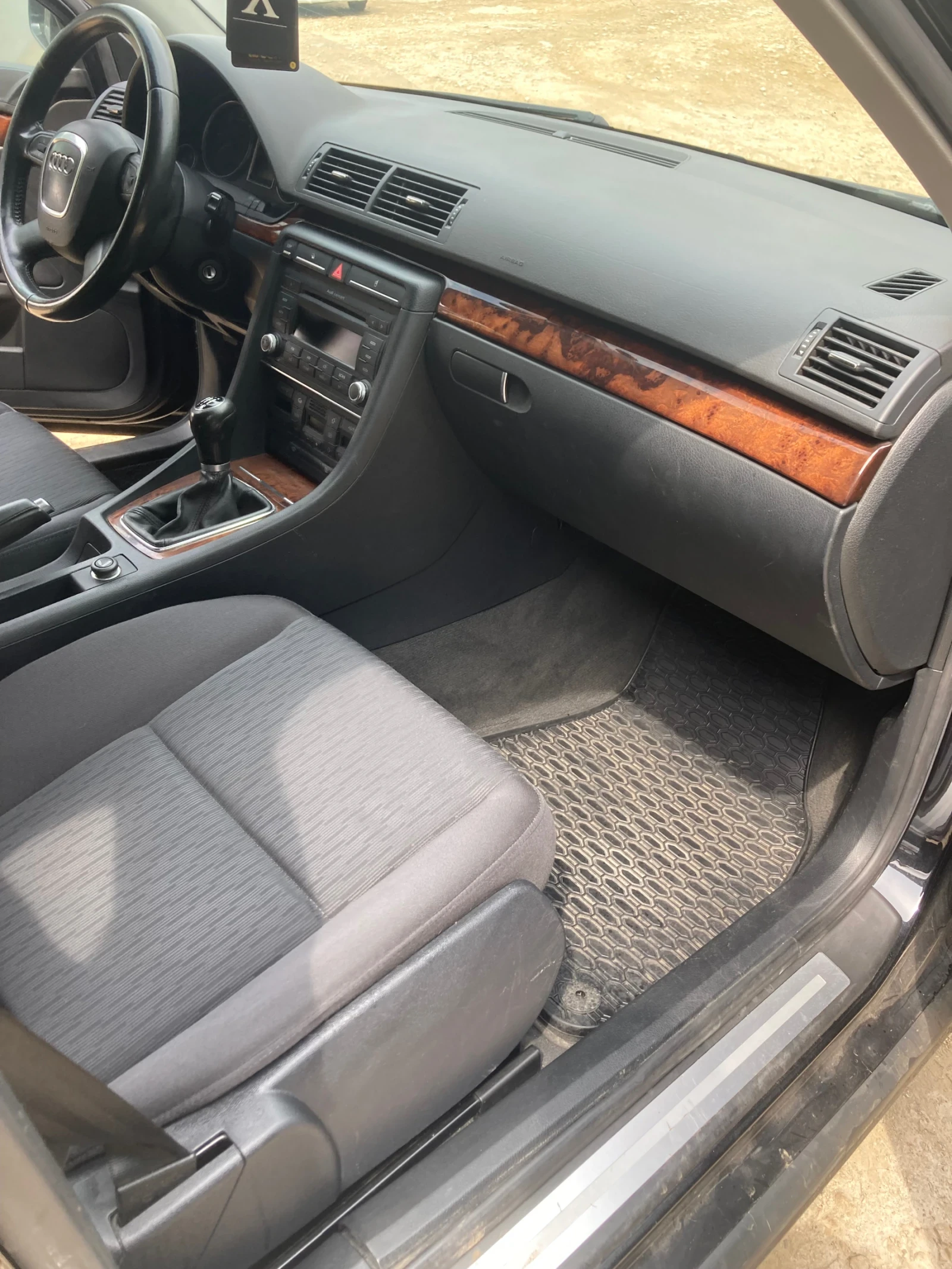 Audi A4 1.9 TDI, снимка 9 - Автомобили и джипове - 55282076