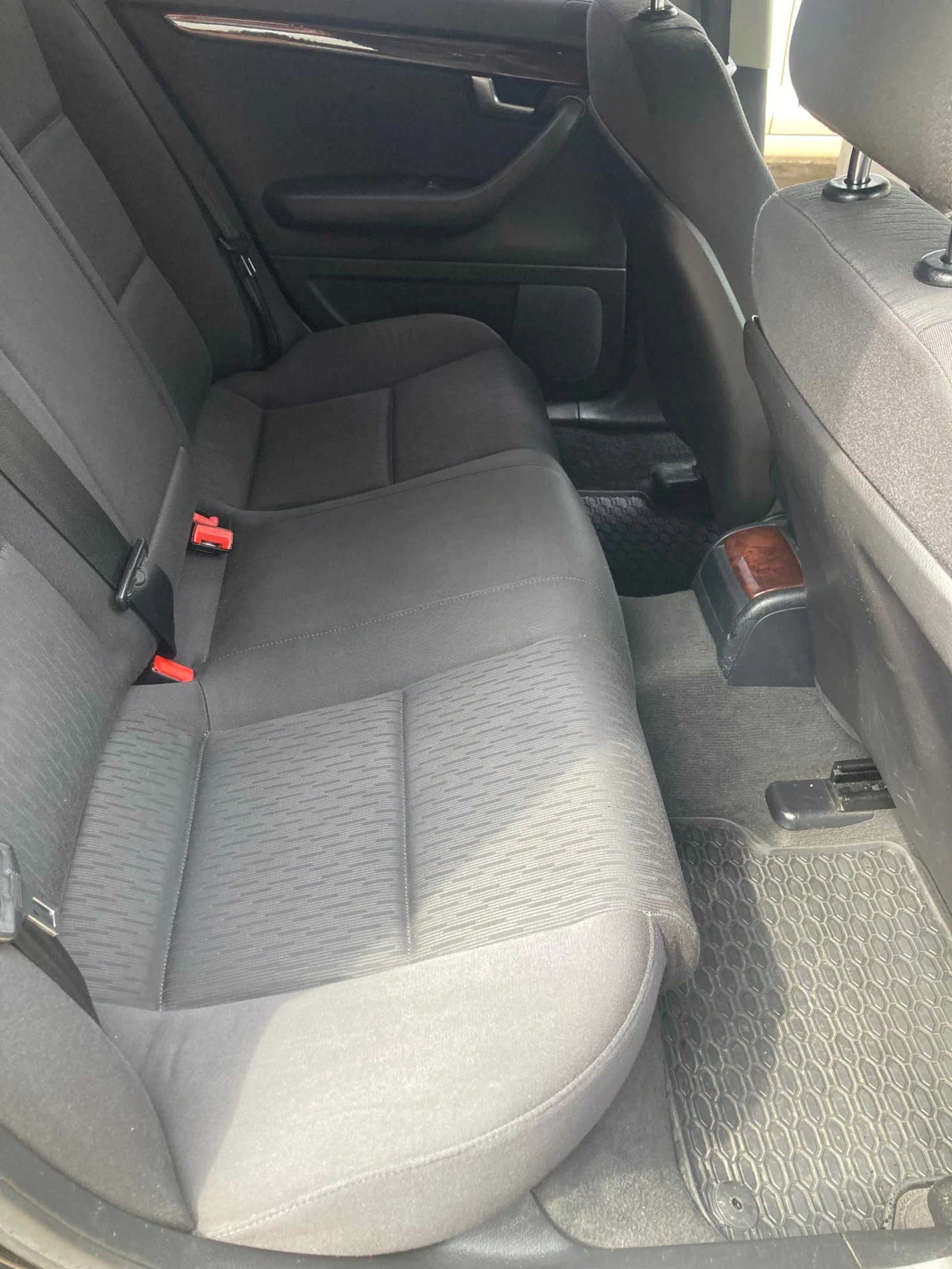 Audi A4 1.9 TDI, снимка 12 - Автомобили и джипове - 55282076