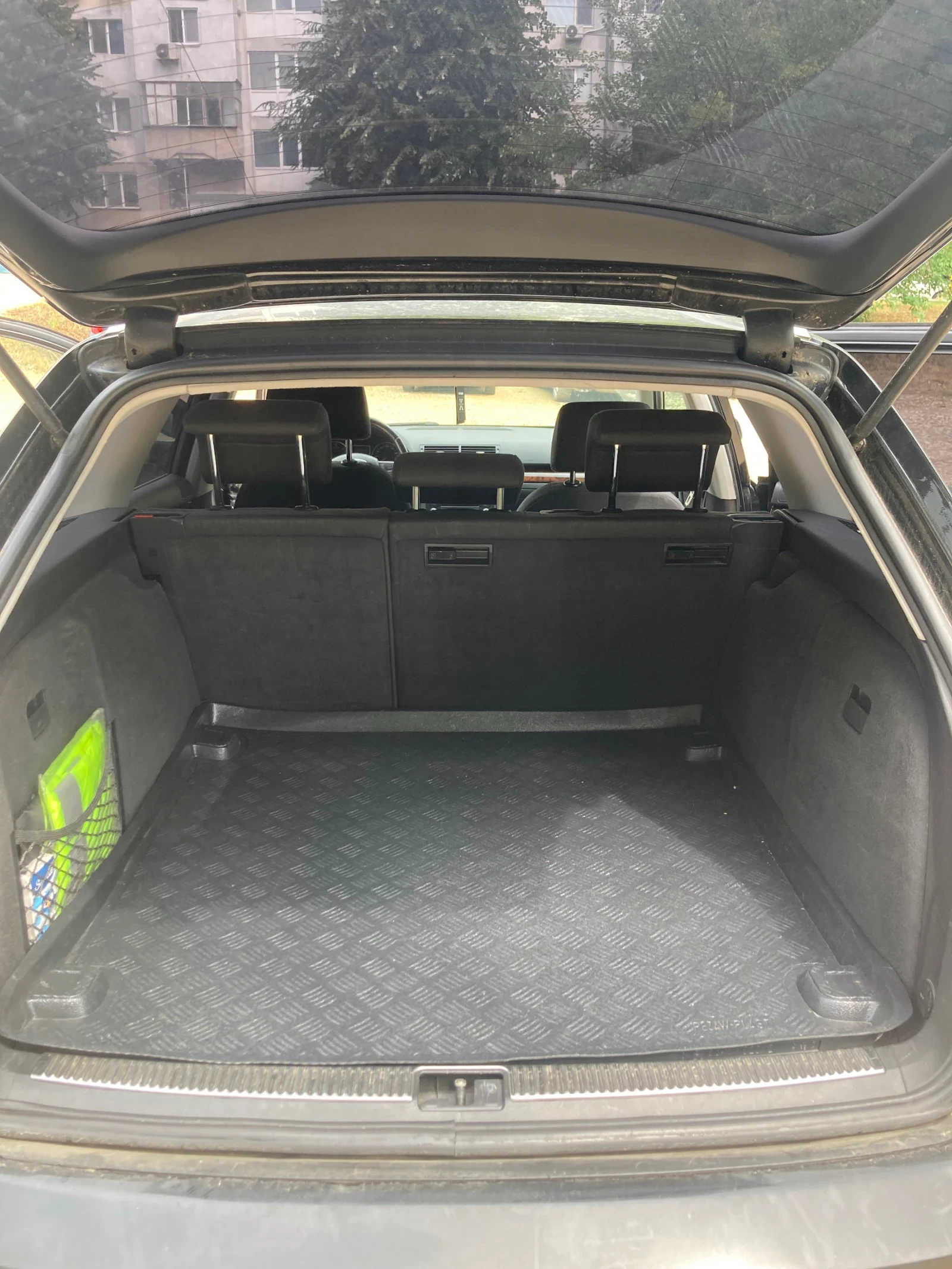 Audi A4 1.9 TDI, снимка 13 - Автомобили и джипове - 55282076