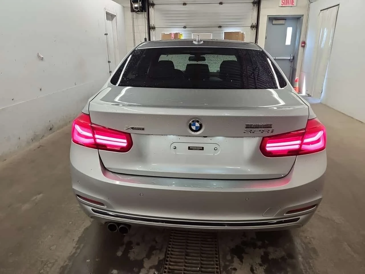 BMW 328  328I XDRIVE / ФИНАНСИРАНЕ / ЦЕНА ДО БЪЛГАРИЯ /   , снимка 5 - Автомобили и джипове - 55301260