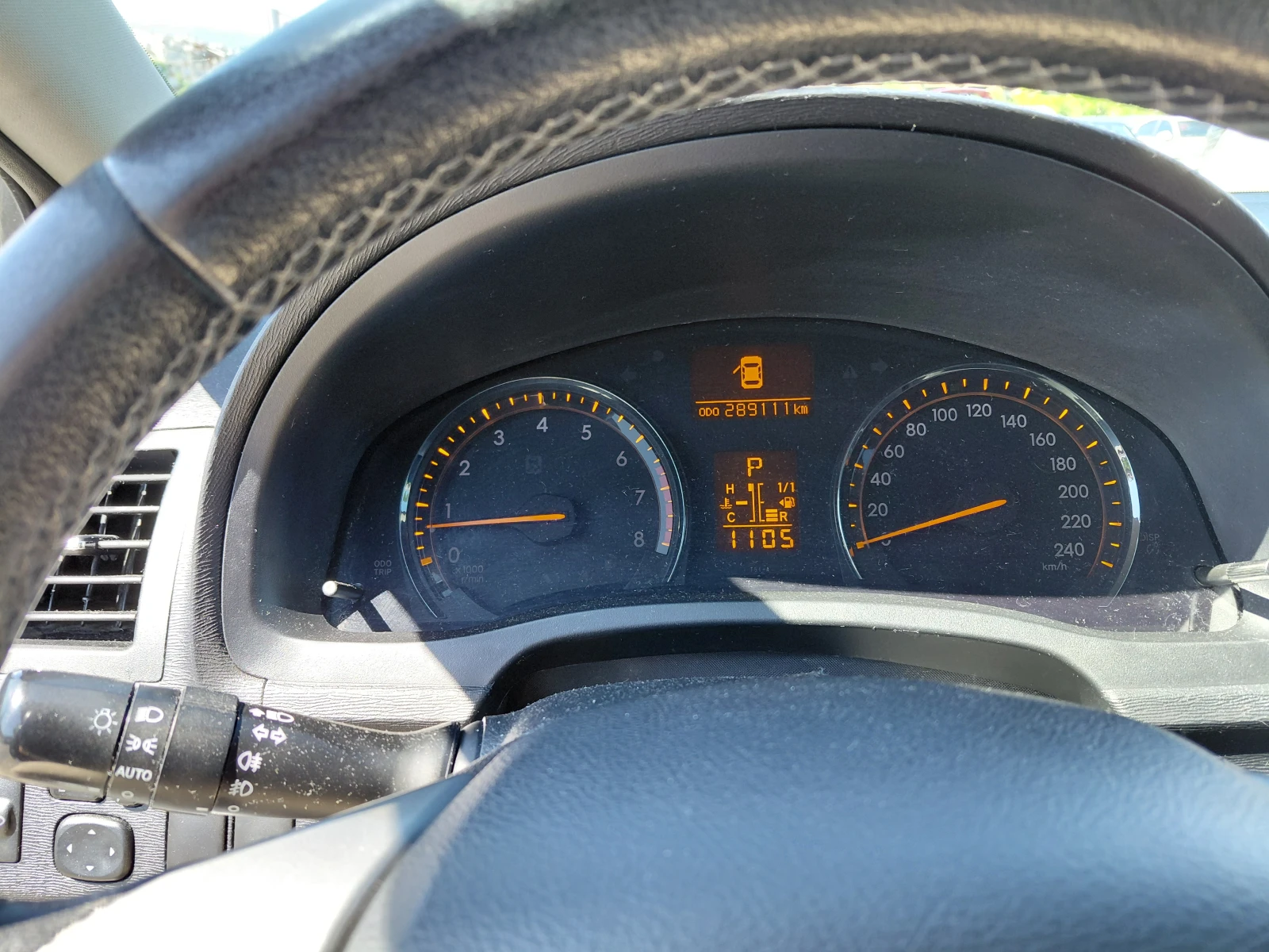 Toyota Avensis 1.8 valvematic сервизна книжка, снимка 8 - Автомобили и джипове - 55432372