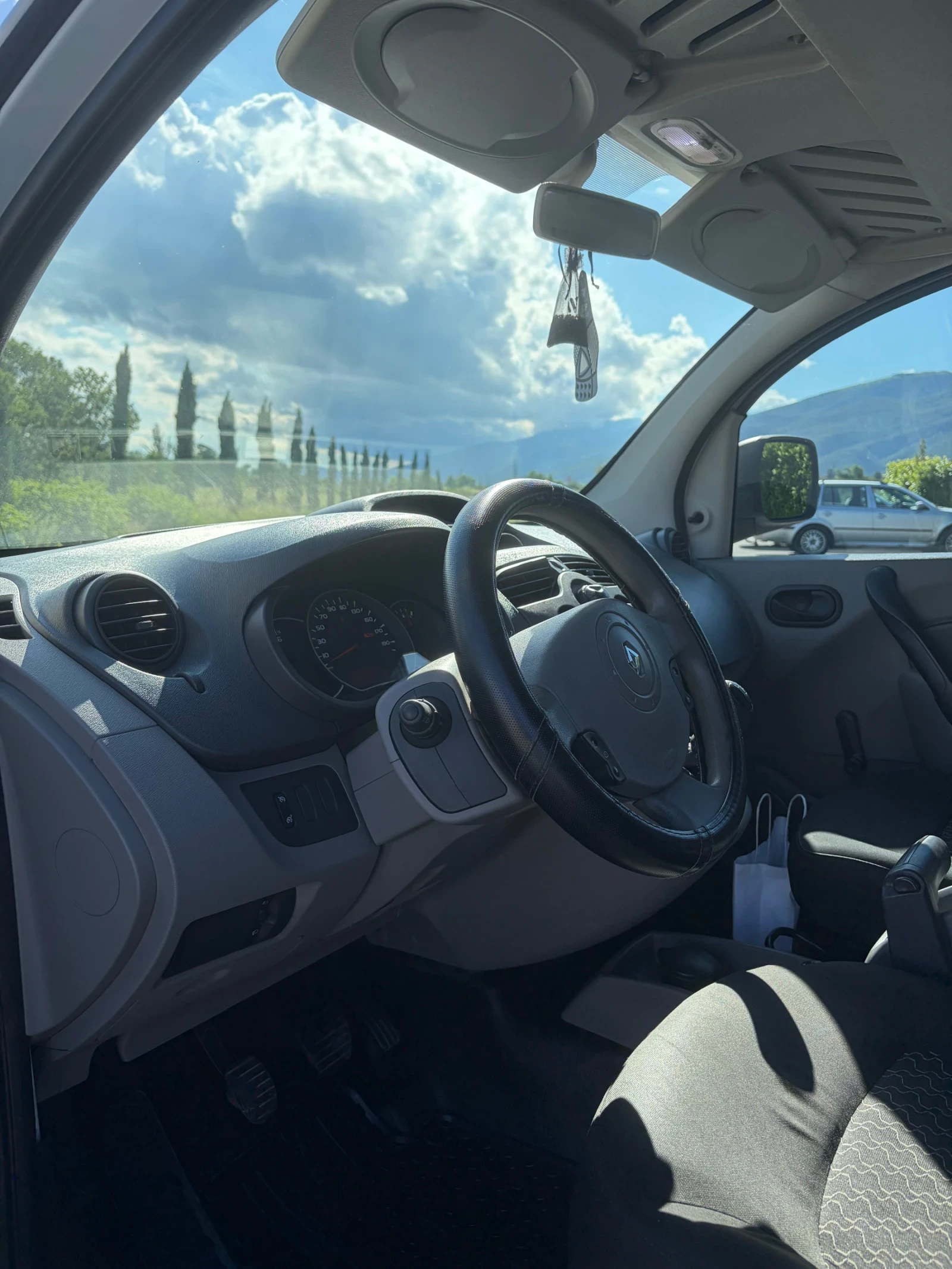 Renault Kangoo 1.5dci 68k.s, снимка 6 - Автомобили и джипове - 55565812
