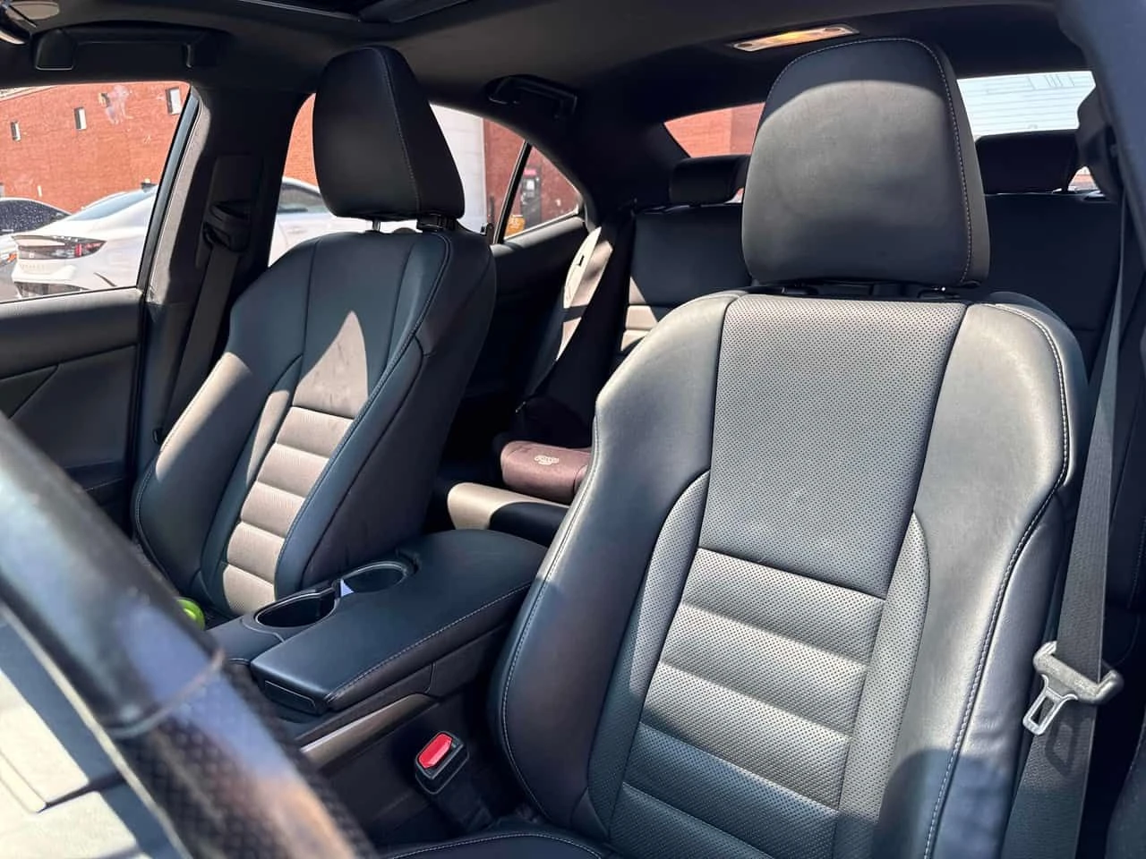 Lexus IS 300 F-SPORT* DISTRONIC* ОБДУХВАНЕ* , снимка 15 - Автомобили и джипове - 55573681