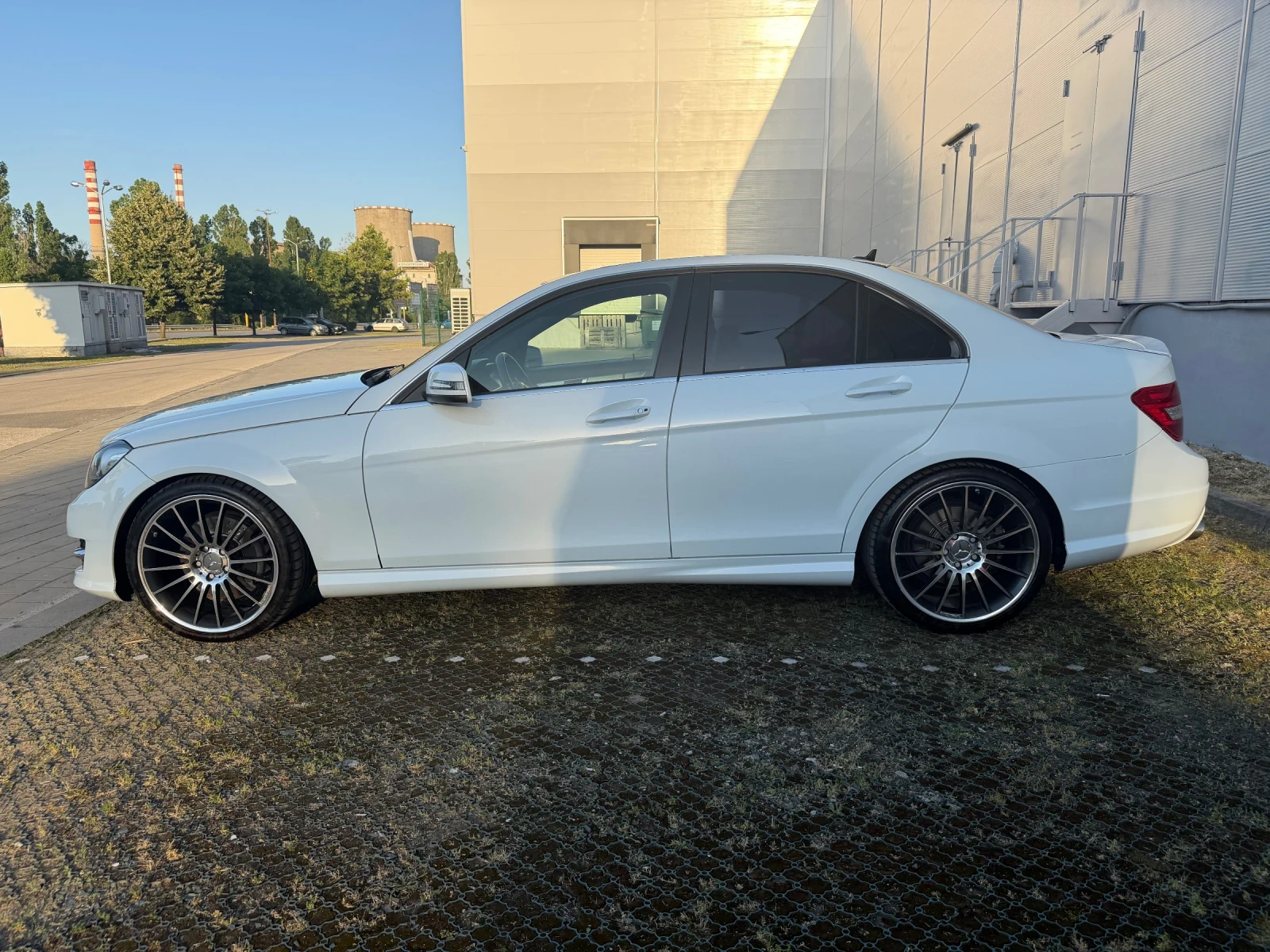 Mercedes-Benz C 350, снимка 8 - Автомобили и джипове - 55588569