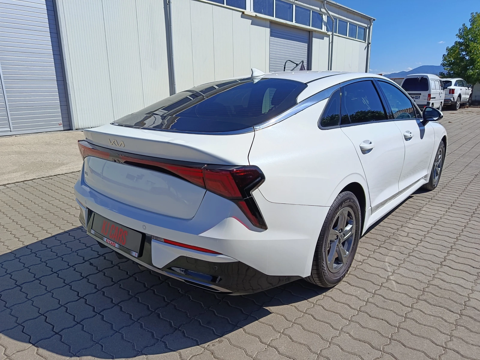 Kia K5 2.0 MPI, снимка 6 - Автомобили и джипове - 55789669