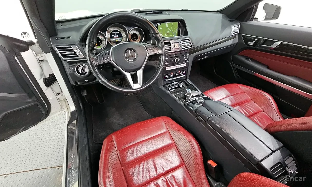 Mercedes-Benz E 200 COUPE , снимка 4 - Автомобили и джипове - 56104696