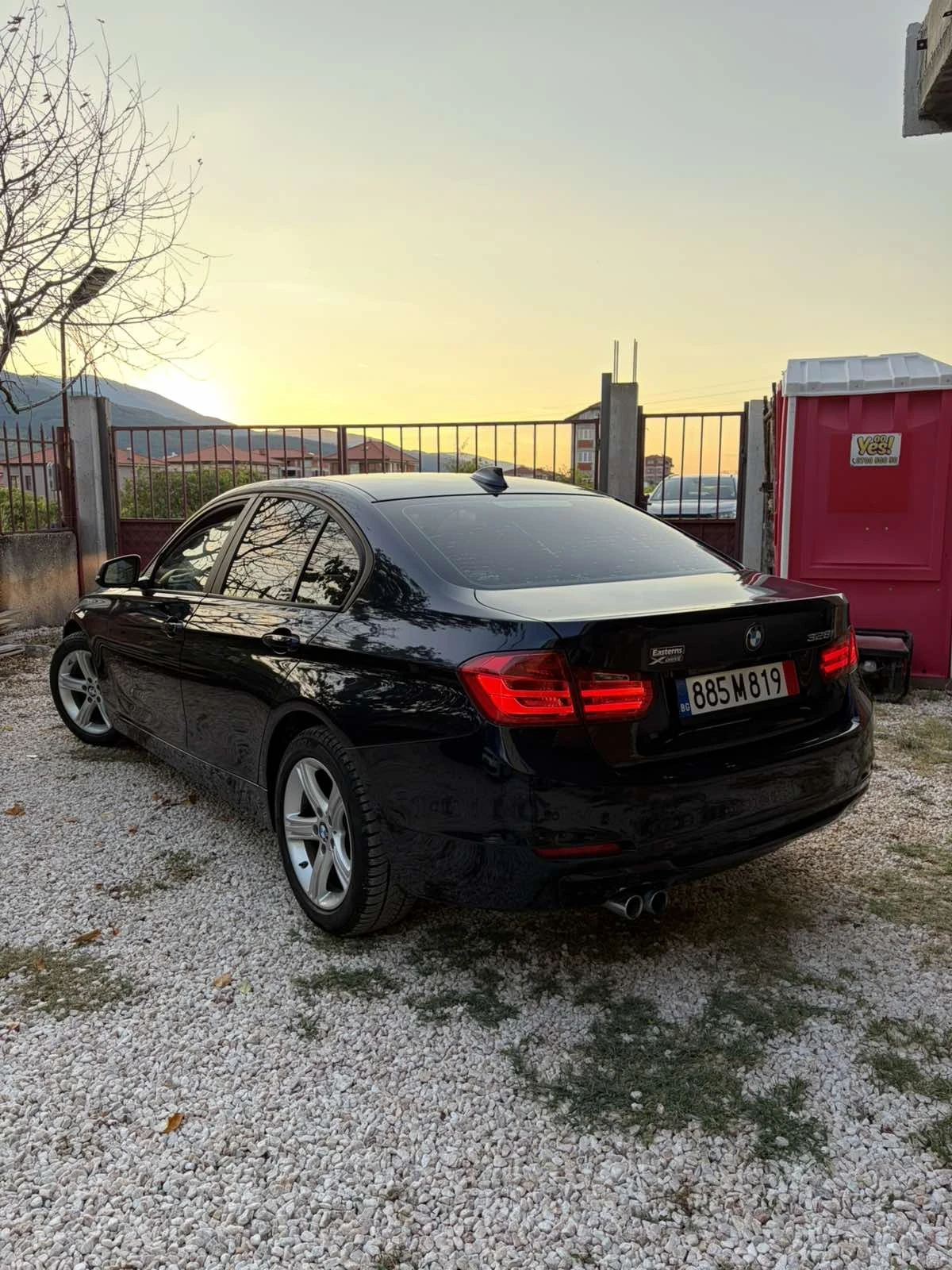 BMW 320 328Xi ПЕРФЕКТНО СЪСТОЯНИЕ!CARFAX!, снимка 4 - Автомобили и джипове - 56133393