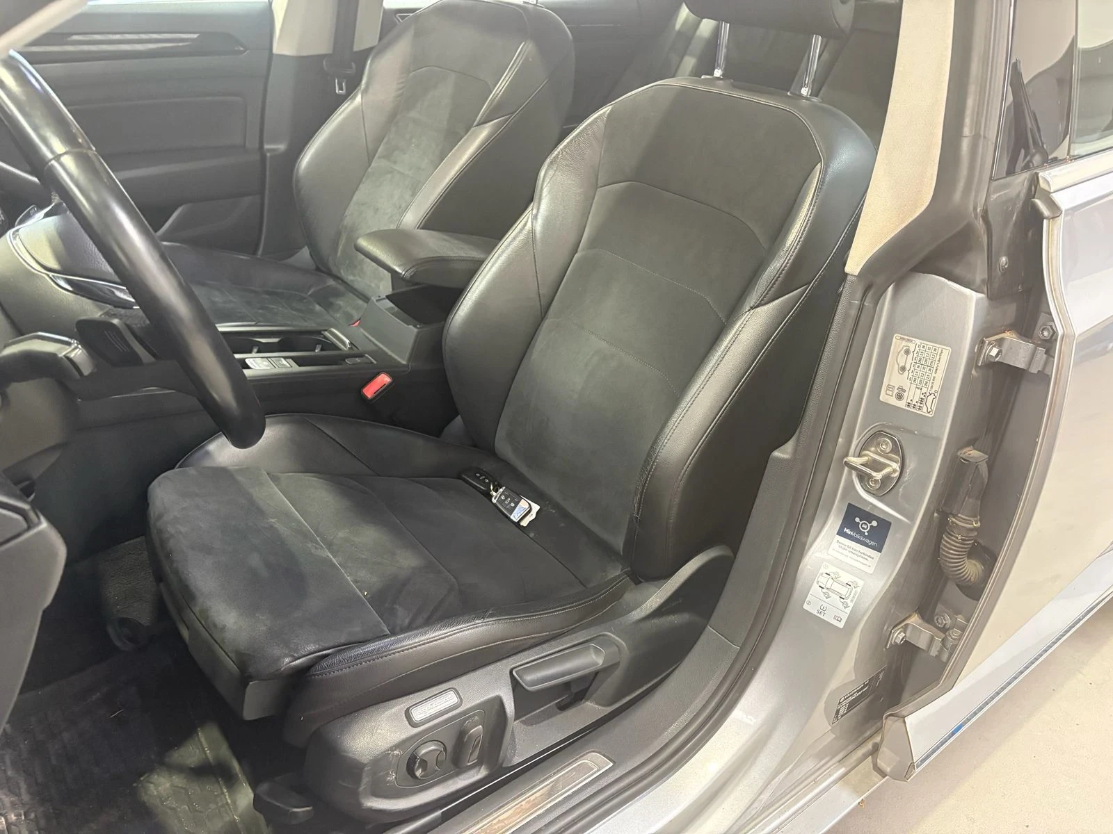 VW Arteon TSI 150 | DSG7 | Elegance , снимка 12 - Автомобили и джипове - 56150114