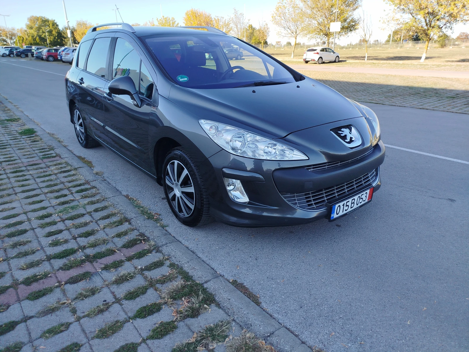 Peugeot 308 2.0HDI-140кс.6+ 1места, снимка 7 - Автомобили и джипове - 56340462
