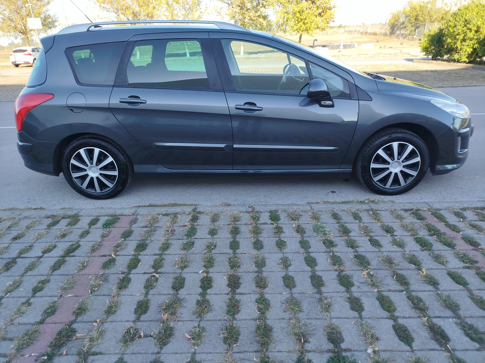 Peugeot 308 2.0HDI-140кс.6+ 1места, снимка 6 - Автомобили и джипове - 56340462
