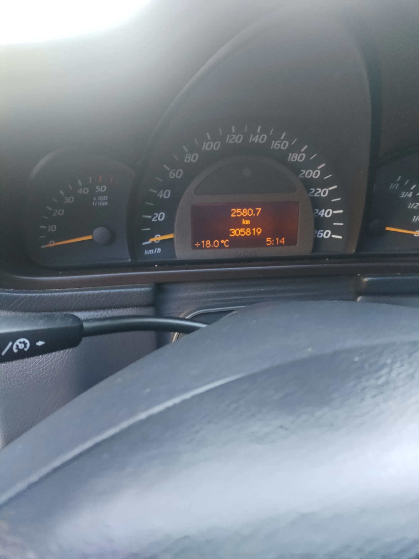 Mercedes-Benz C 220 2.2, снимка 10 - Автомобили и джипове - 56348605