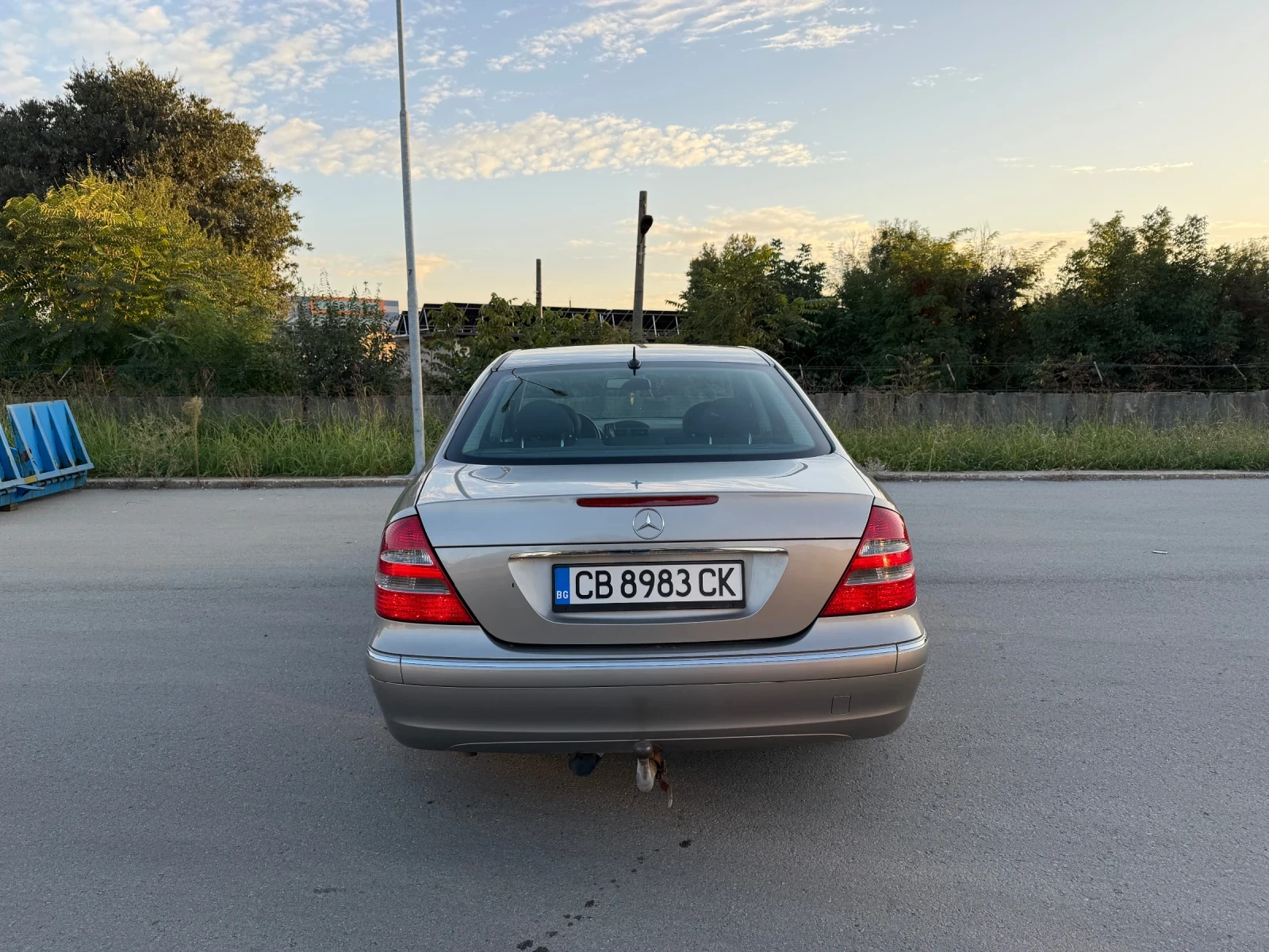 Mercedes-Benz E 500, снимка 9 - Автомобили и джипове - 56378175