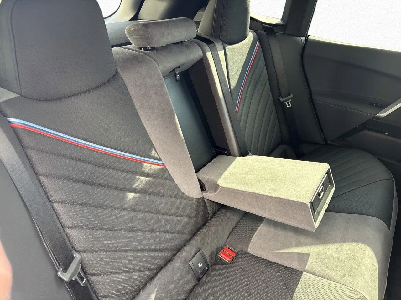 BMW iX 45 XDRIVE M-SPORT H/K ICONIC-GLOW 360-CAM | Mobile.bg � ����������� 12