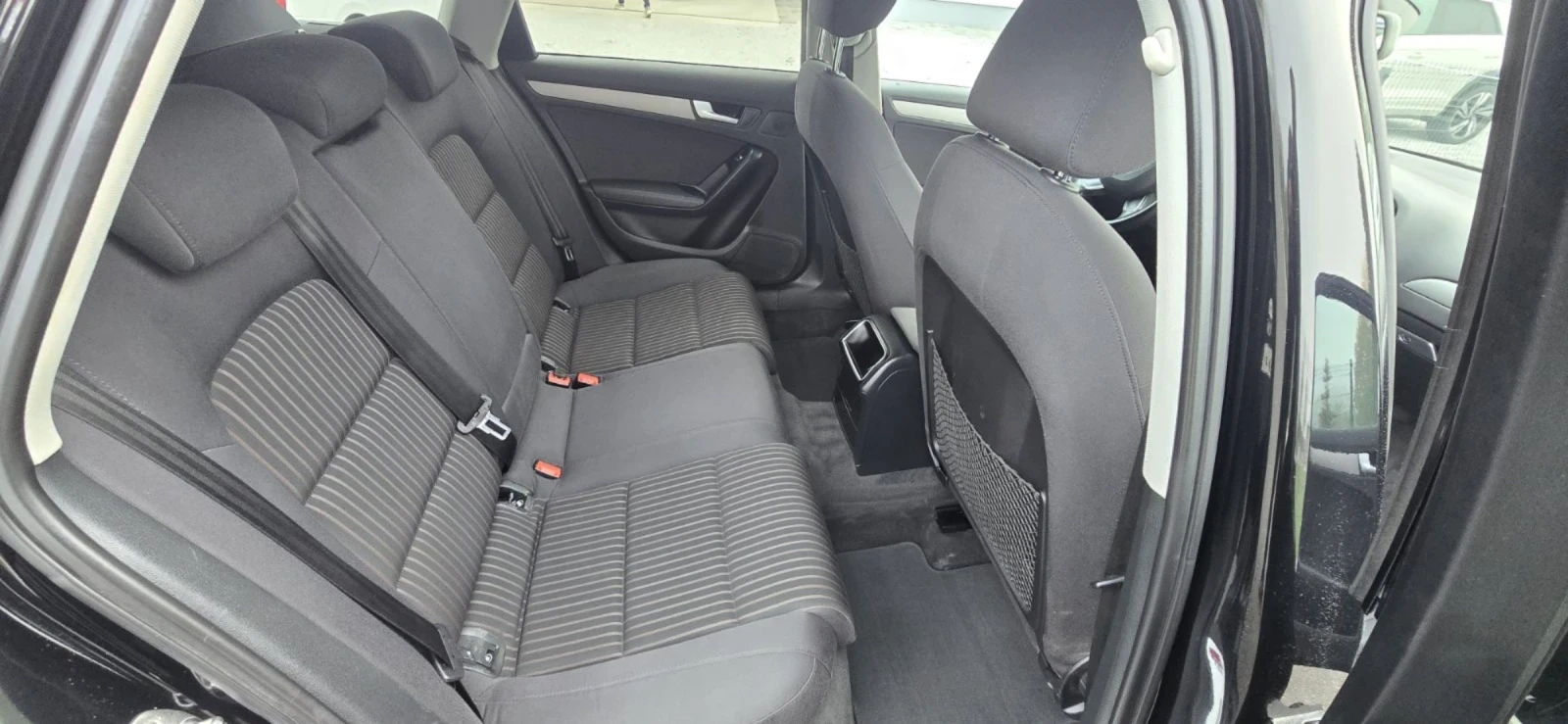 Audi A4 2.0 TDI S-Line Euro 6//Ad Blue\\ !!!, снимка 10 - Автомобили и джипове - 56541060