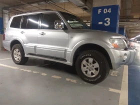 Обява за продажба на Mitsubishi Pajero 3.5ГАЗ/Кожа/4х4+ БЛОКАЖИ/ОТЛИЧЕН ~8 750 EUR - изображение 2 | Auto.bg Обява за продажба на Mitsubishi Pajero 3.5ГАЗ/Кожа/4х4+ БЛОКАЖИ/ОТЛИЧЕН ~8 750 EUR - изображение 2