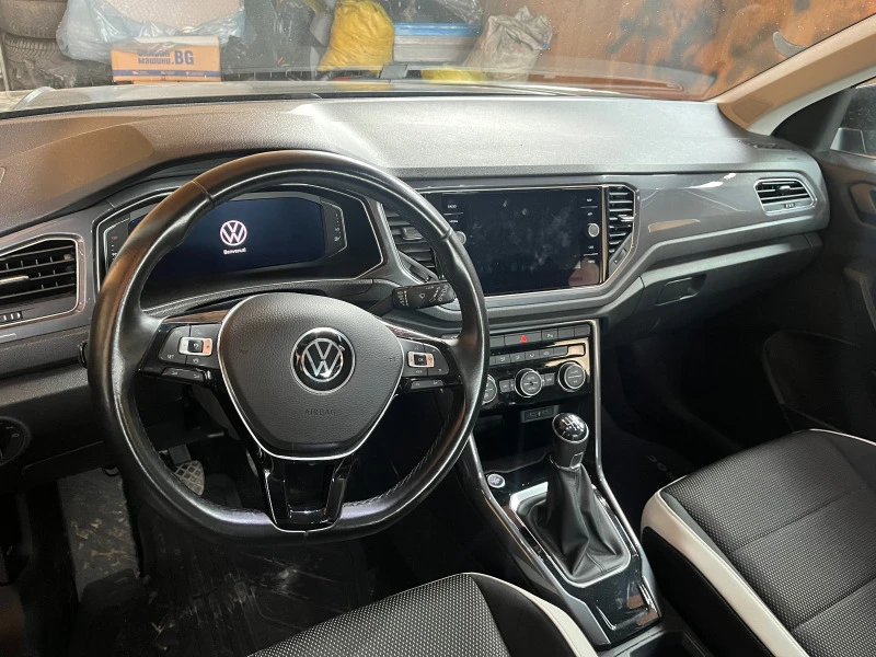 VW T-Roc 2.0 дизел 116 коня DTR, снимка 6 - Автомобили и джипове - 44756656