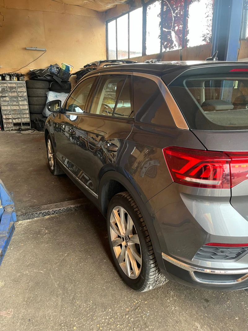 VW T-Roc 2.0 дизел 116 коня DTR, снимка 3 - Автомобили и джипове - 44756656