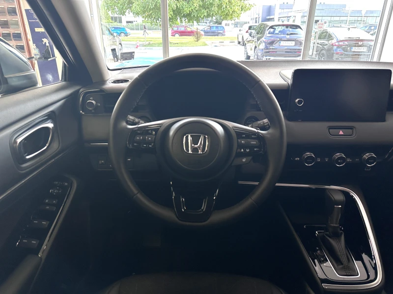 Honda Hr-v 1.5 i-MMD Advance, снимка 14 - Автомобили и джипове - 47259505