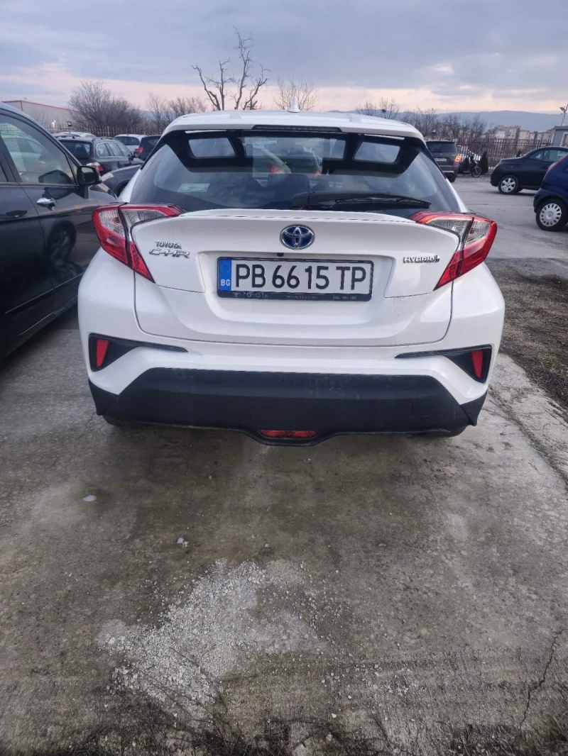 Toyota C-HR 1, 8 hybrid, снимка 4 - Автомобили и джипове - 49225531