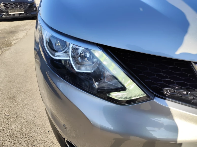 Nissan Qashqai 1.2i* LED* NAVI* EURO6* CAMERA 360* , снимка 15 - Автомобили и джипове - 53154838