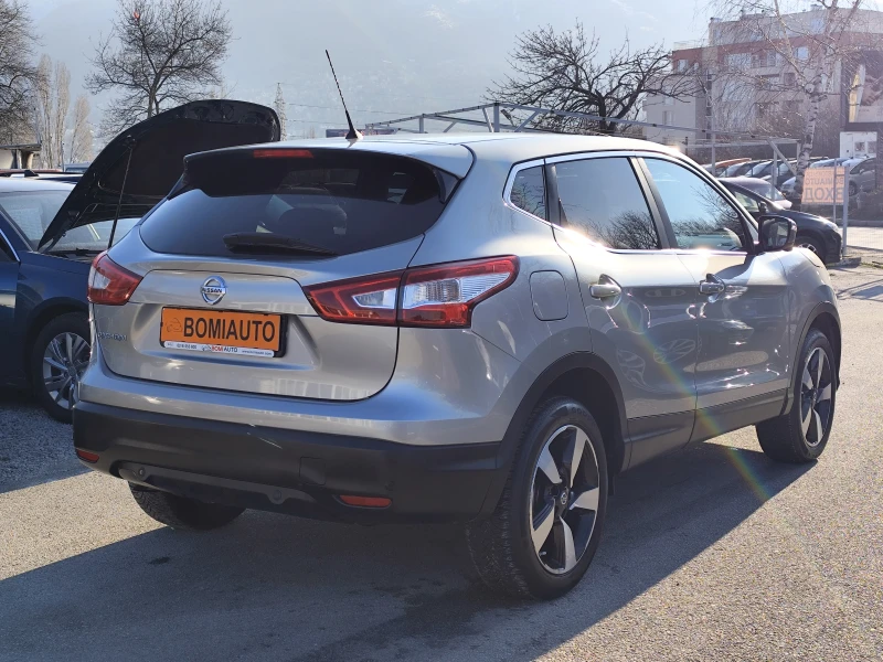 Nissan Qashqai 1.2i* LED* NAVI* EURO6* CAMERA 360* , снимка 4 - Автомобили и джипове - 53154838