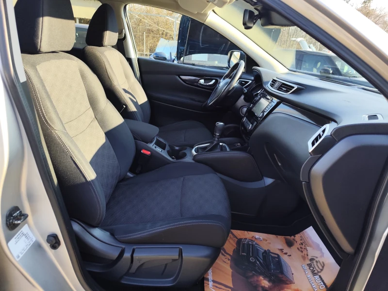 Nissan Qashqai 1.2i* LED* NAVI* EURO6* CAMERA 360* , снимка 12 - Автомобили и джипове - 53154838